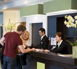 A la réception de l'hôtel : comment réagir ?