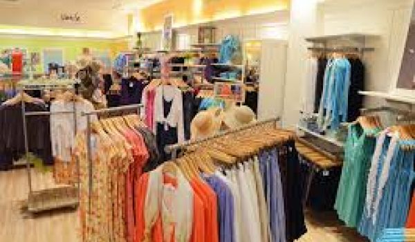 Al negozio di abbigliamento