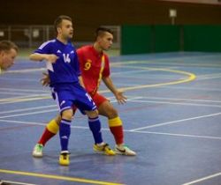 Sport de loisir (du monde) par exemple Footsal, Cricket, Curling, Jianzi)