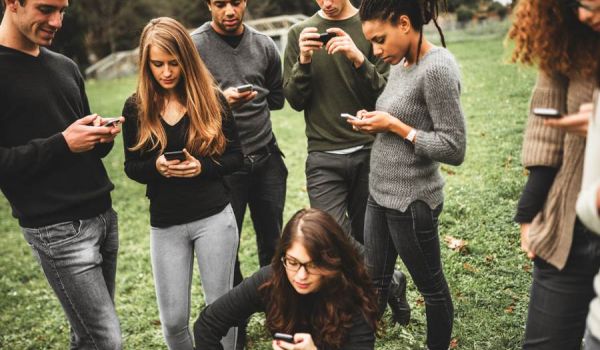 Is social media creating introverts/promoting antisocial behavior?