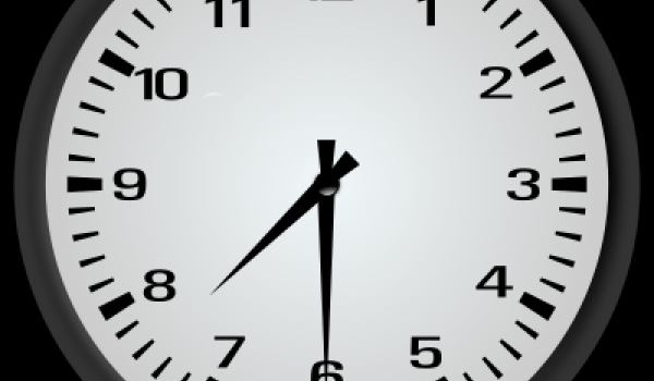O’clock and half past on the analogue clock