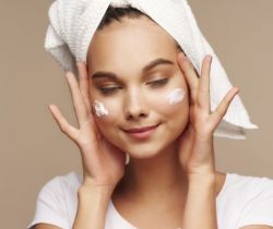 Hautpflege über Make-up! (Die neue Normalität)
