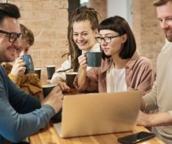 Socialiser au travail