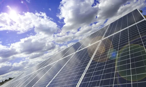 hong-wai-su-liao-tai-yang-neng-dian-chi