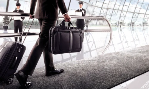 gioco-di-ruolo-su-un-viaggio-d-affari