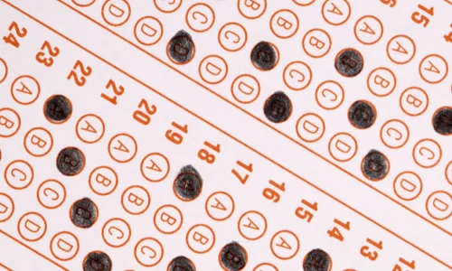 il-ruolo-dei-test-standardizzati-per-l-ammissione-nelle-scuole