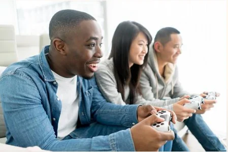 you-xi-yu-le-ji-jiao-yu-xing