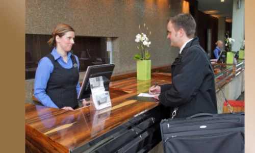 vous-avez-une-reservation-verifier-dans-un-hotel