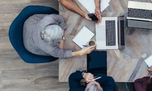 reunions-d-equipe-et-remue-meninges