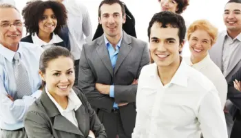 Postroenie-komandy-na-rabote