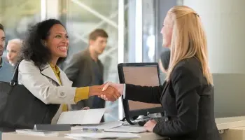 Bei-der-Bank-Rollenspiel