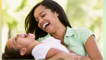 Le-club-de-rires-Humour-Comedies-stand-up-comediens-interpretes-groupes-celebres-comediens-spectacles-comme-I-Love-Lucy