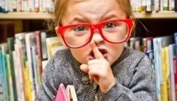 Shh-sei-nella-biblioteca