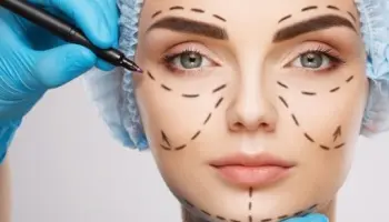 ding-bu-tou-fa-he-pi-fu-hua-zhuang-pin-shou-shu